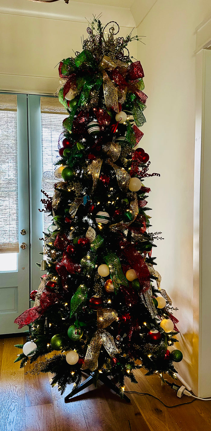 Christmas Tree Decorating- We come to you!
