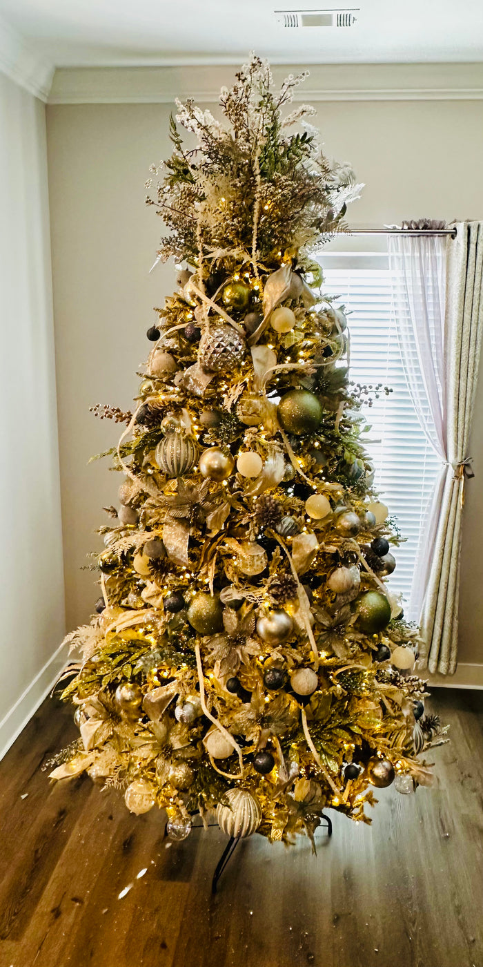 Christmas Tree Decorating- We come to you!