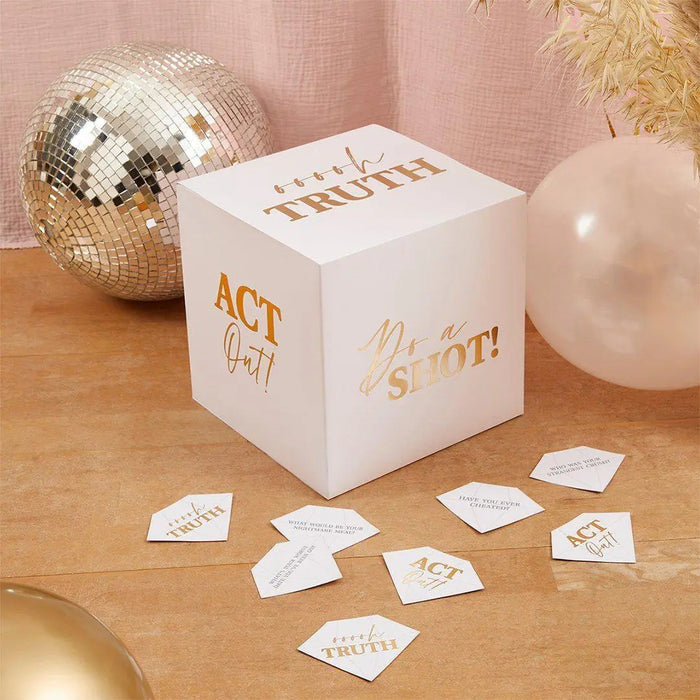 Bride To Be Paper Napkins - Diamond Shaped Hen Party Napkins - White & Pink Tableware - Engagement Party Decor - Bride Tribe - Pack of 16 - Jolie Fete UK
