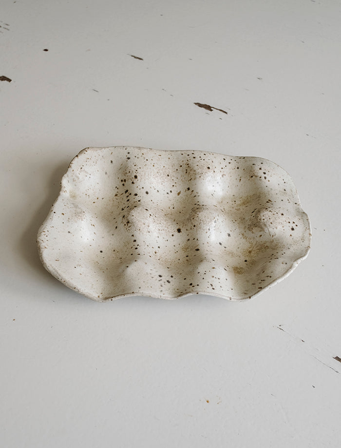 CERAMIC EGG PLATTER - 6 eggs