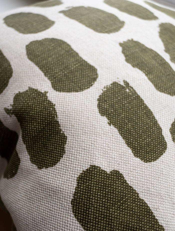 DOTS CUSHION COVER, OLIVE