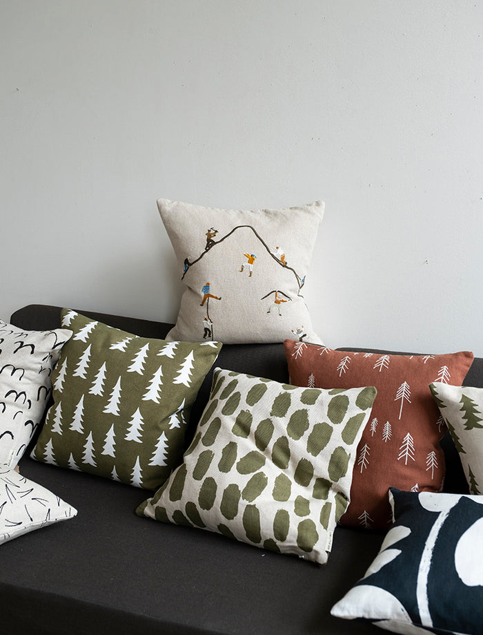 DOTS CUSHION COVER, OLIVE