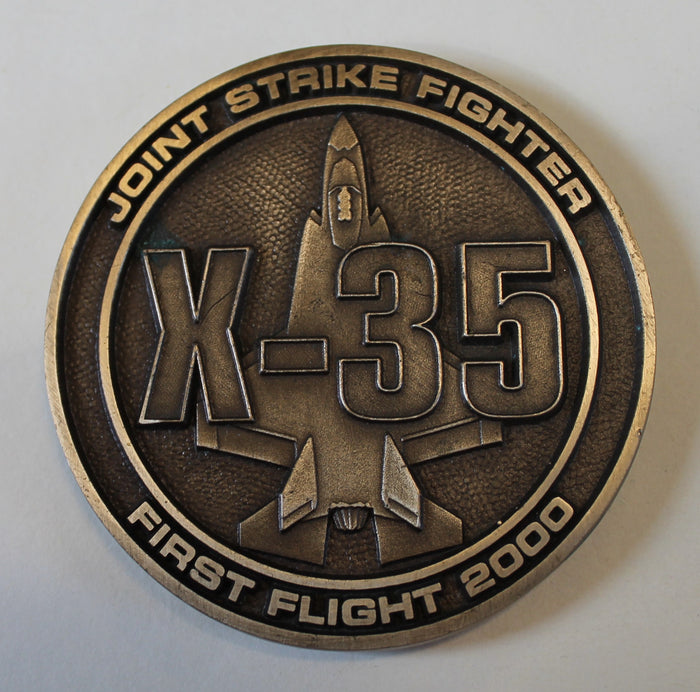 Joint Strike Fighter X-35 First Flight 2000 Air Force Navy Marines Medallion / Medal  / Challenge Coin