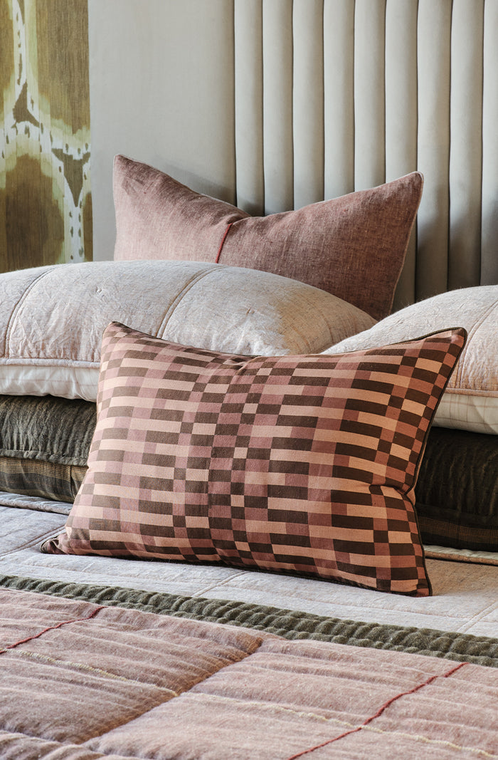 Mattone Deep Rose Cushion