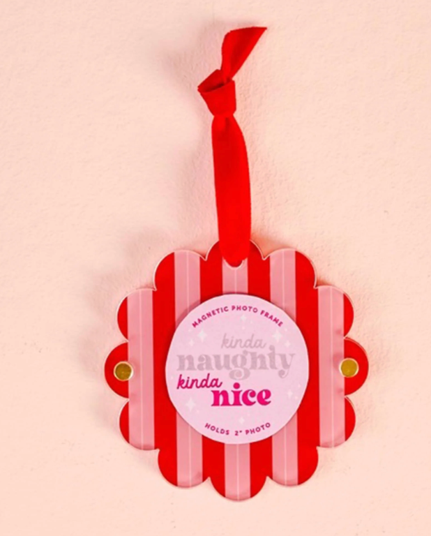 MT Scalloped Acrylic Frame Ornament