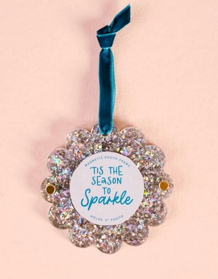 MT Scalloped Acrylic Frame Ornament