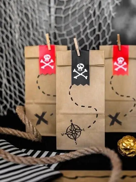 Pirate Party Treat Bags - Kraft Paper Pirates Party Bags - Birthday Party Loot Bags - Kids Party - Pack of 6