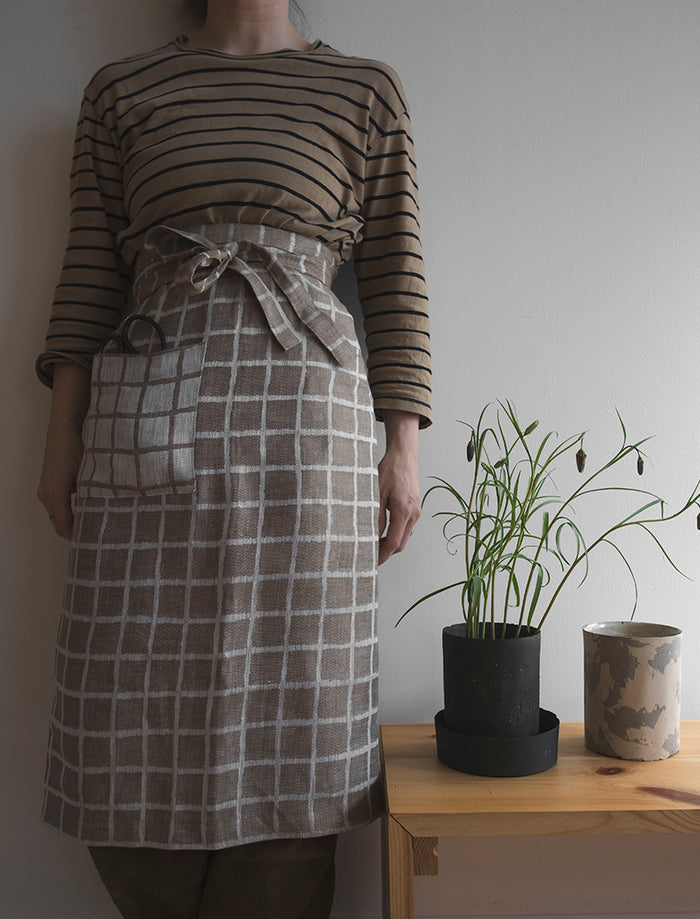 RUTIG JACQUARD WOVEN WAIST APRON, BROWN