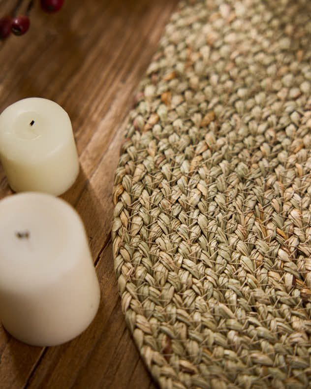 Set of 2 Oval Seagrass Placemats