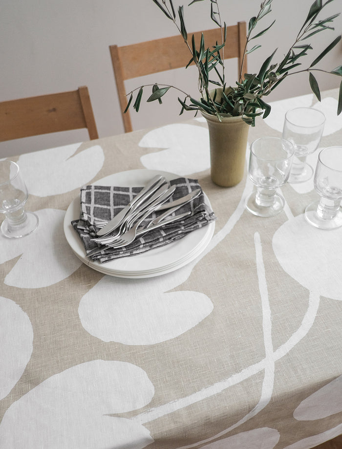 WATER LILIES TABLECLOTH, SAND - 149×250 cm